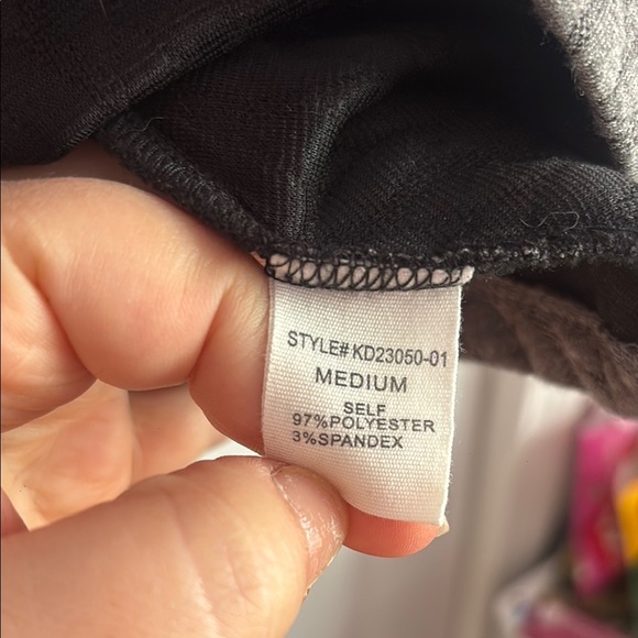 Fantastic Fawn Long Sleeve Thick Knit Gray Mini Dress Size M - Picture 3 of 7